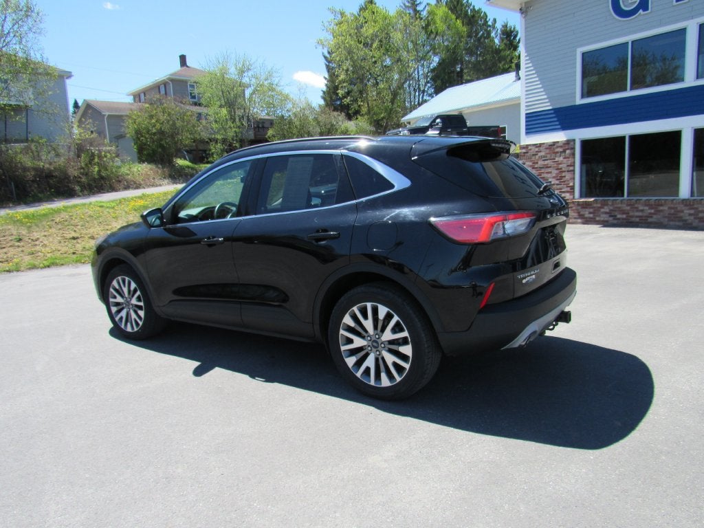 2022 Ford Escape Titanium