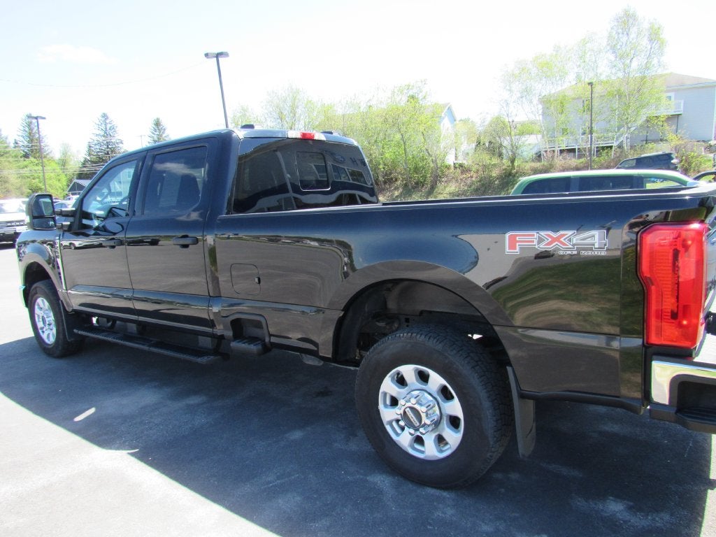 2023 Ford F-250SD XLT