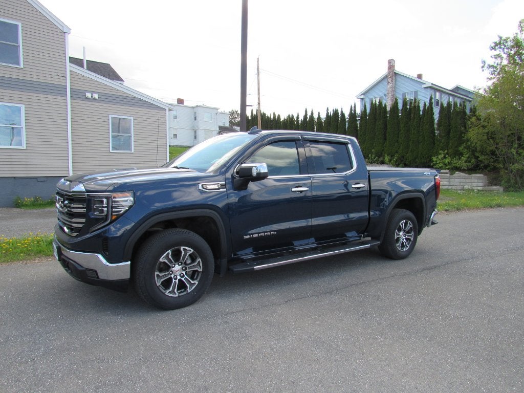 2023 GMC Sierra 1500 SLT