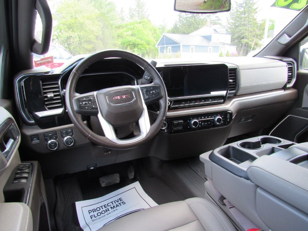 2023 GMC Sierra 1500 SLT