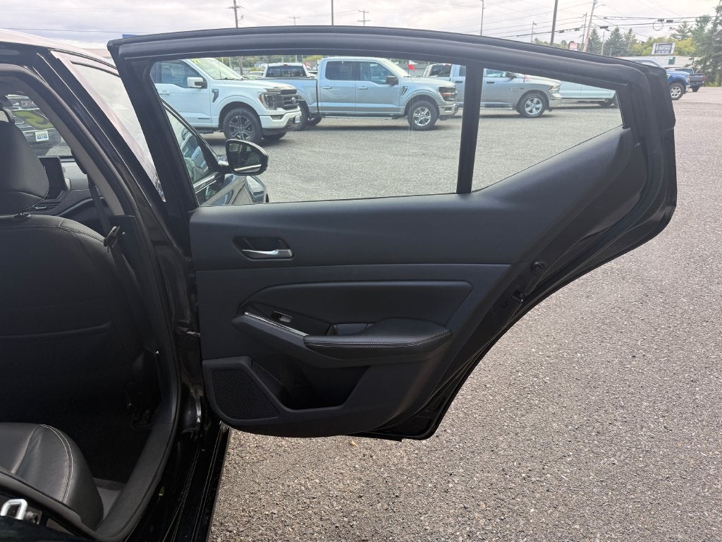 2024 Nissan Altima Base
