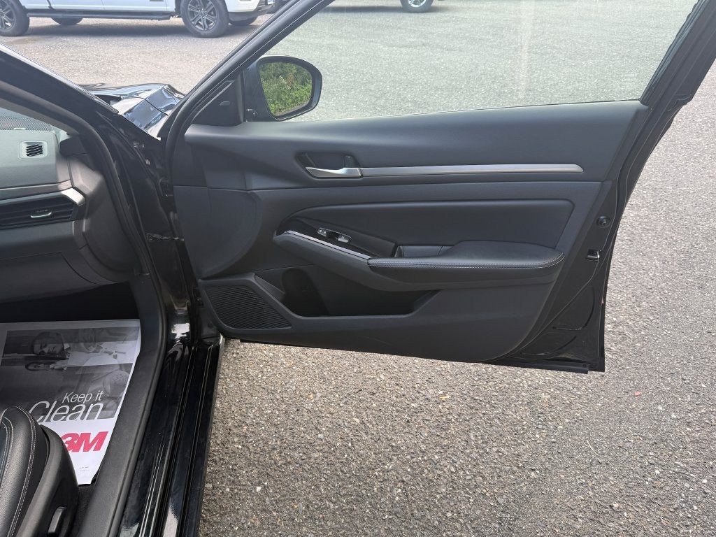 2024 Nissan Altima Base