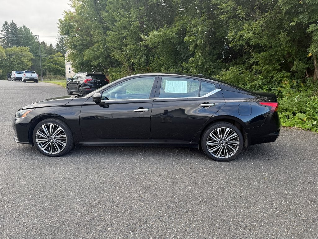 2024 Nissan Altima Base