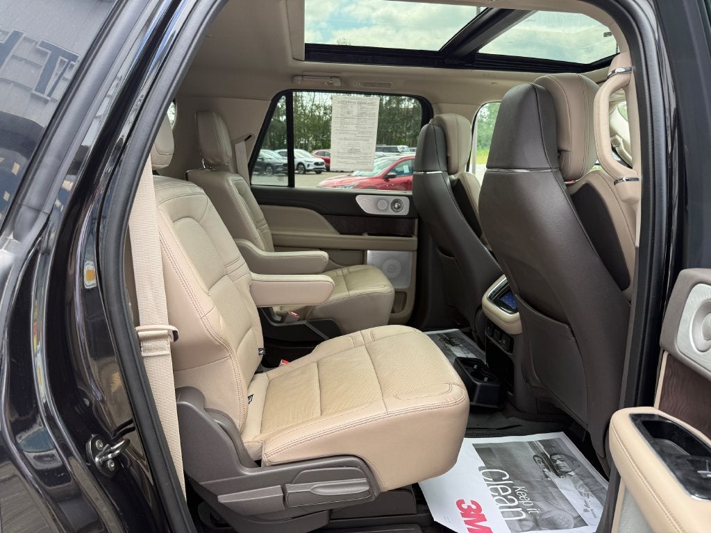 2022 Lincoln Navigator L Reserve