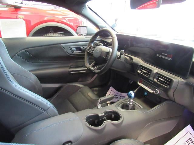 2025 Ford Mustang Dark Horse