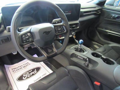 2025 Ford Mustang Dark Horse