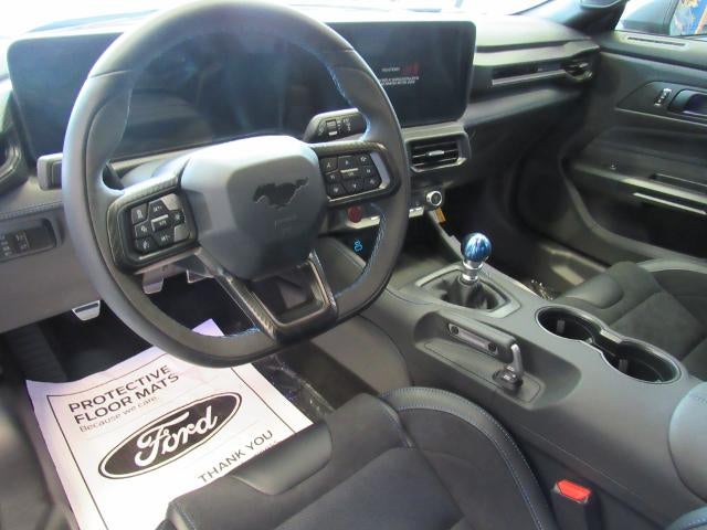 2025 Ford Mustang Dark Horse